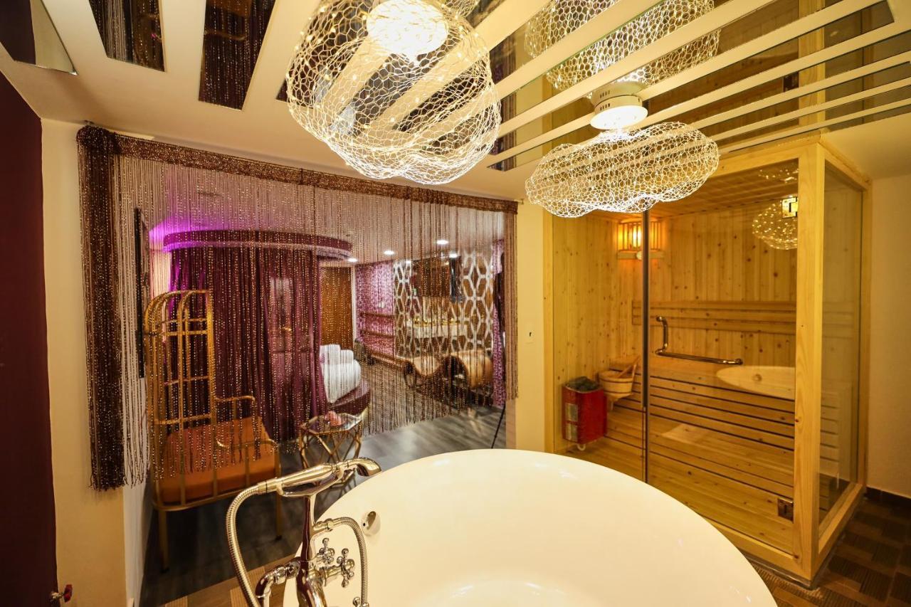 Eros Hotel - Love Hotel Cidade de Ho Chi Minh Exterior foto